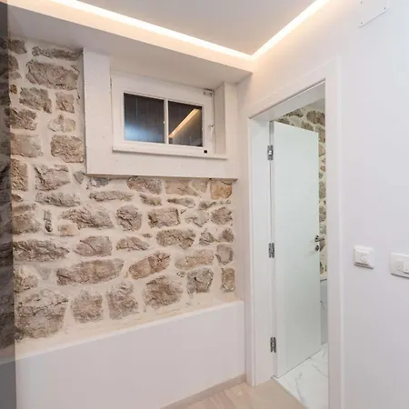 דירה 10 Heritage זאדאר